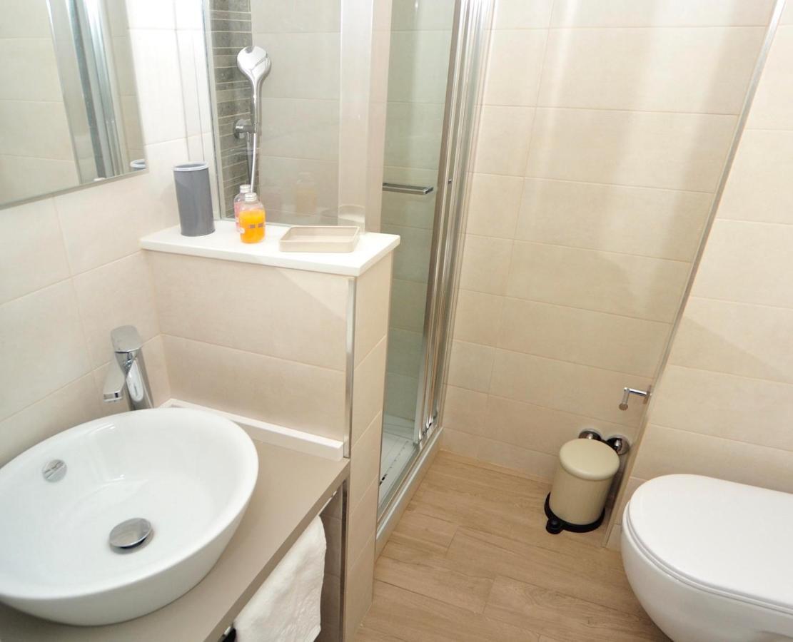 Livinginrome Trastevere - Vicolo Del Piede Apartamento *